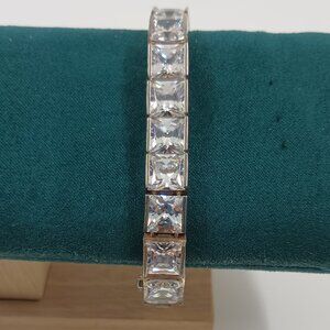 Vintage 925 Sterling Silver CZ Tennis Bracelet with 21 Faceted Stones.